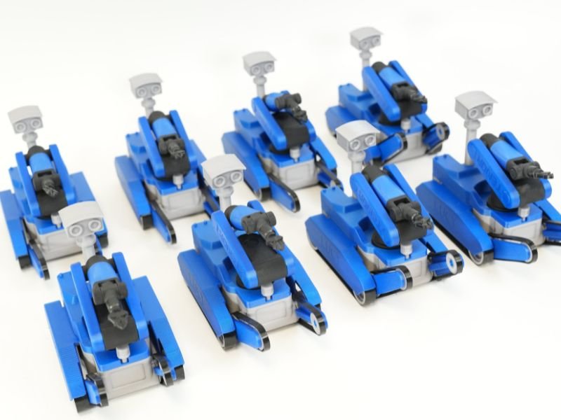 fabriquer une série de maquettes de robots en impression 3D