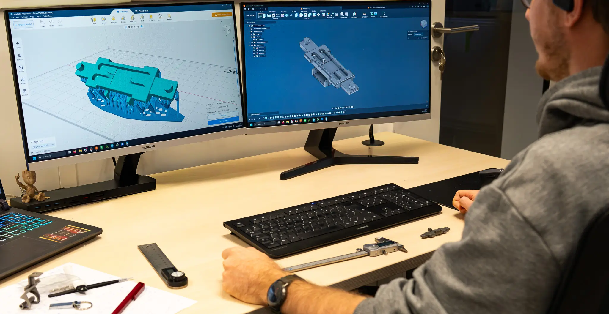 Travaillant sur les logiciels 3D