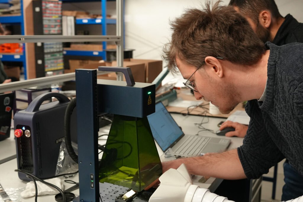 graveur laser service